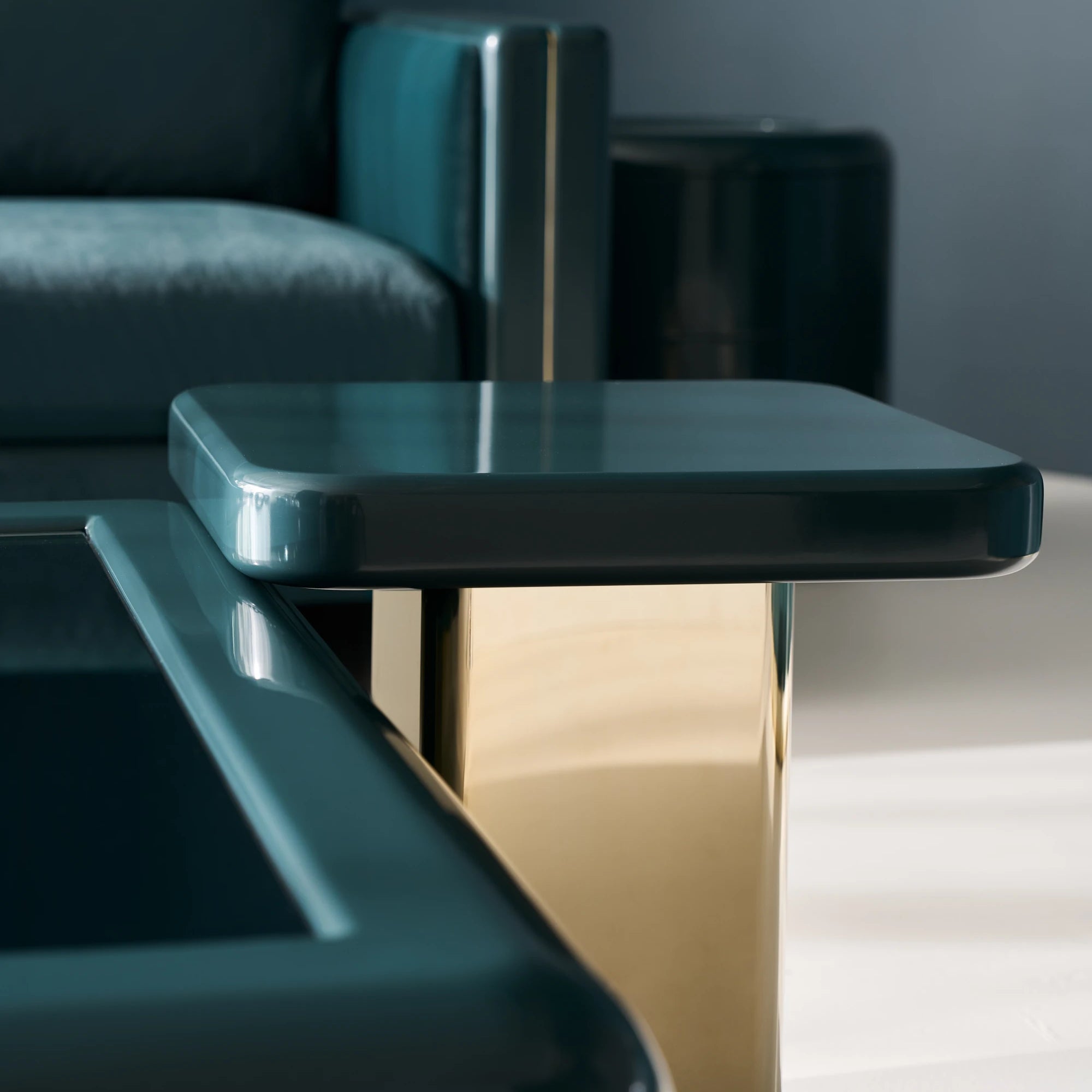 Gelee Accent Table - Apatite - detail 2.0