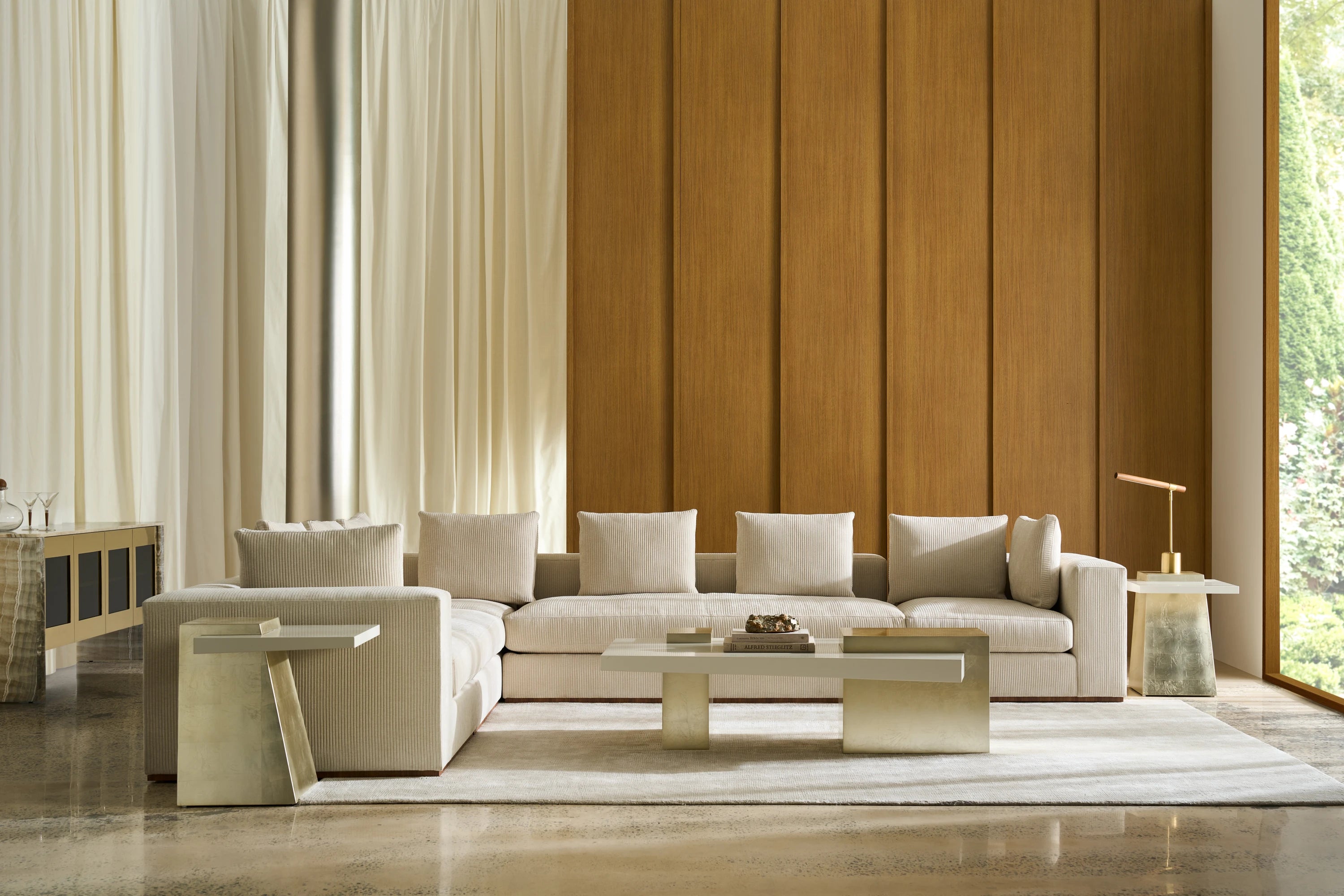 Bello 5-Pc Sectional in room - angle 1