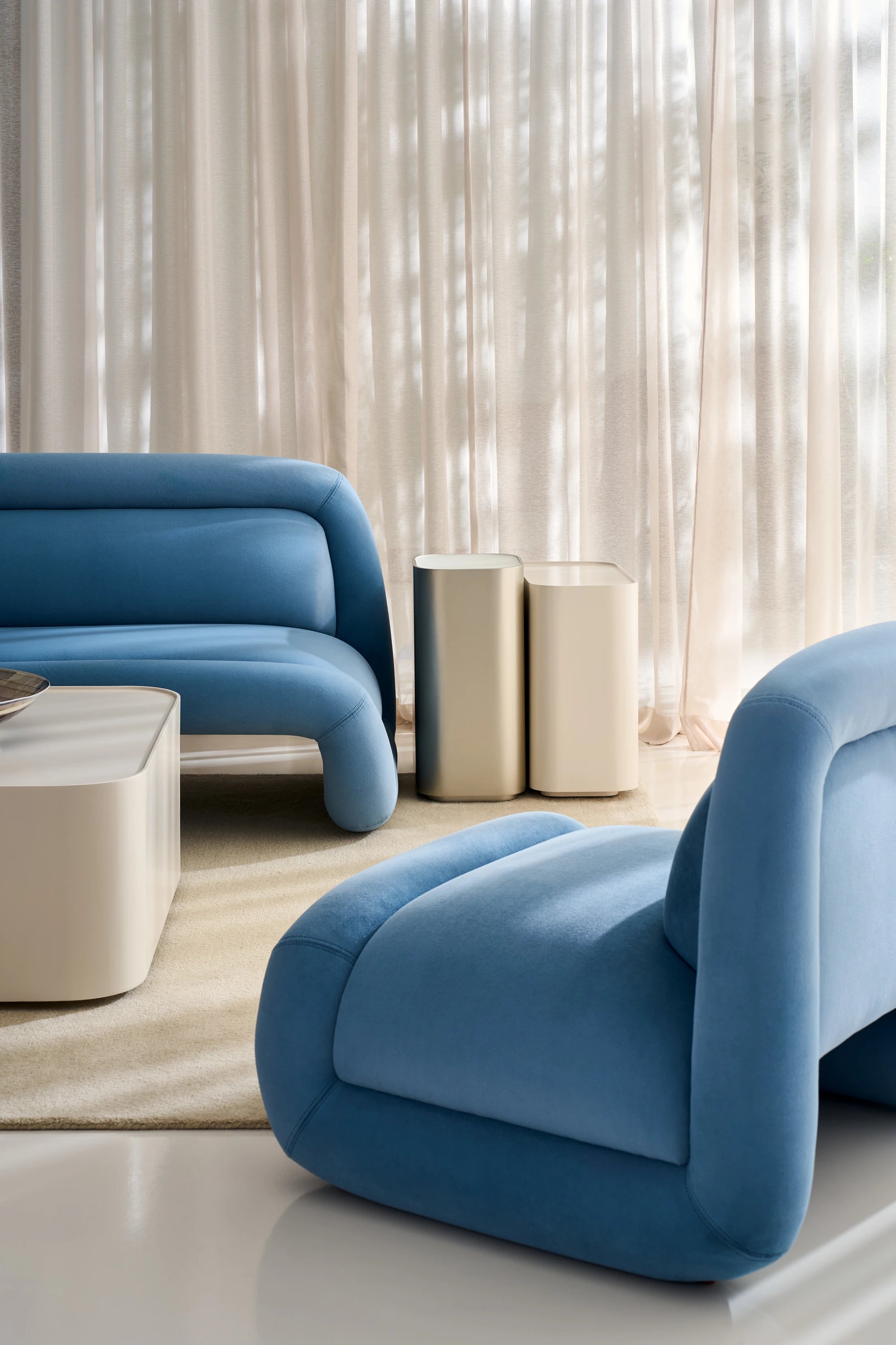 Bold Sofa - Azure - detail 1