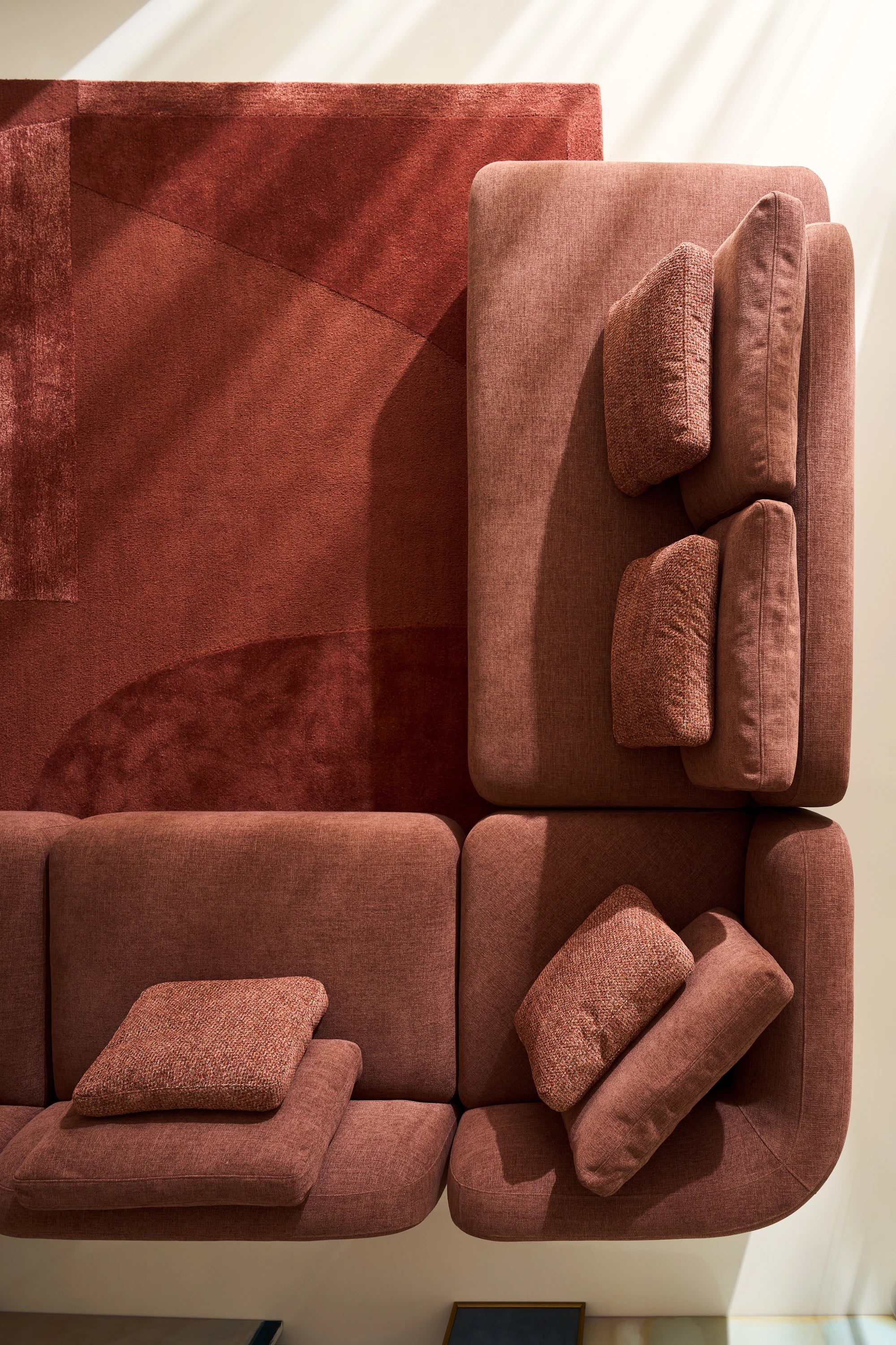 Sasso Large L Sec - Saffron - detail 2.0