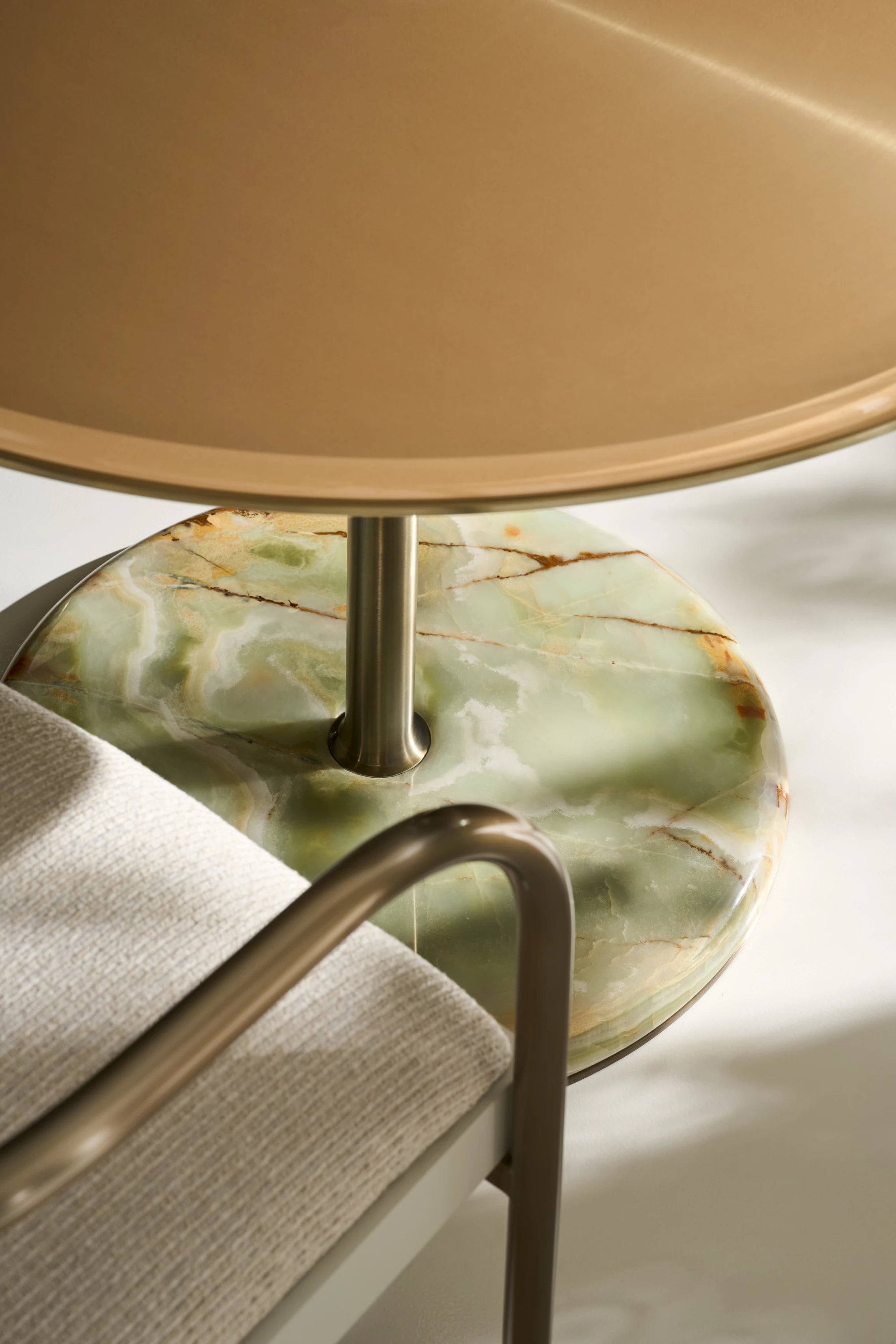 Tension Glass Top Dining Table - detail 2.0