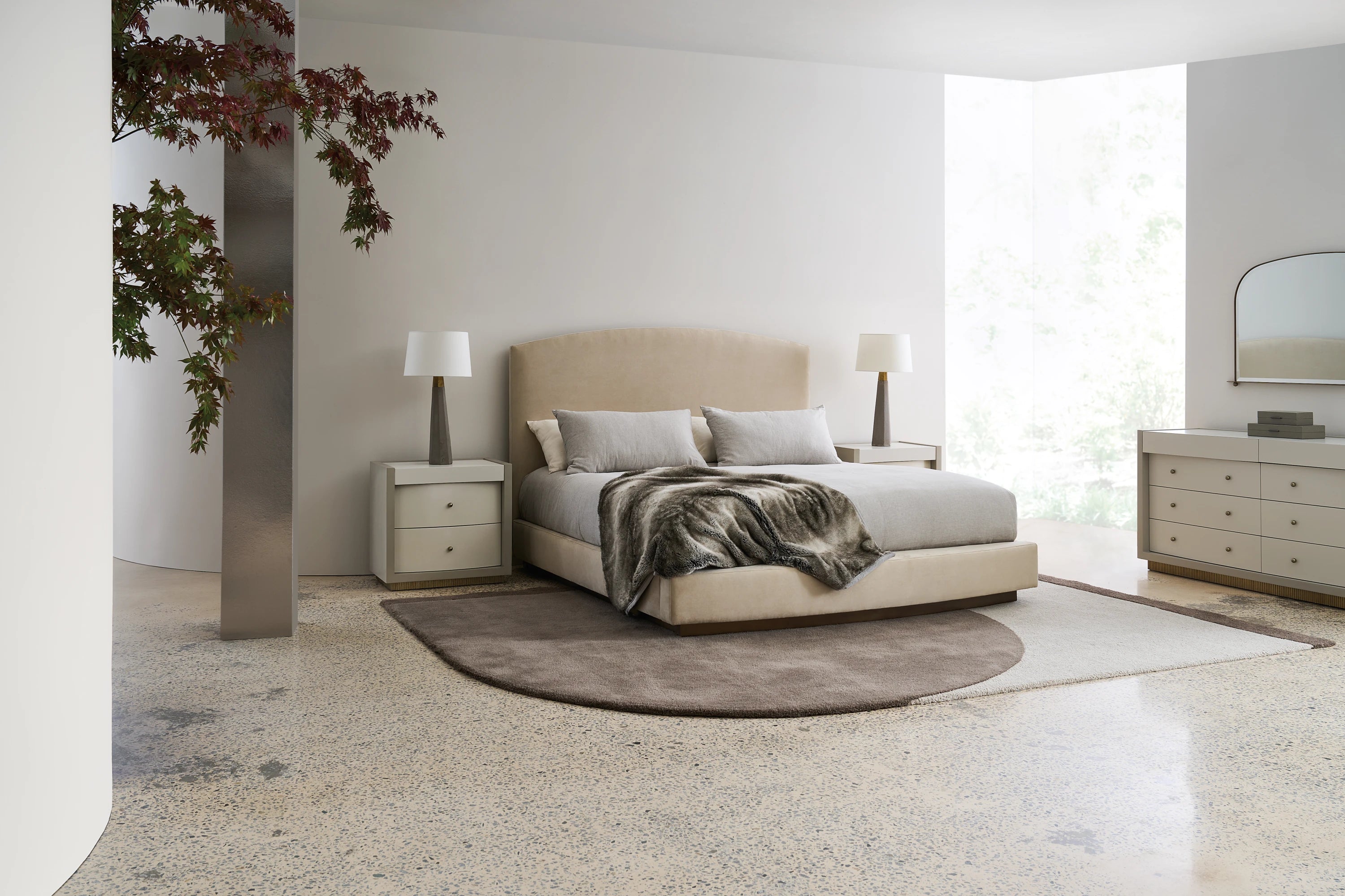 Artois Bed - Kg in room - angle 1