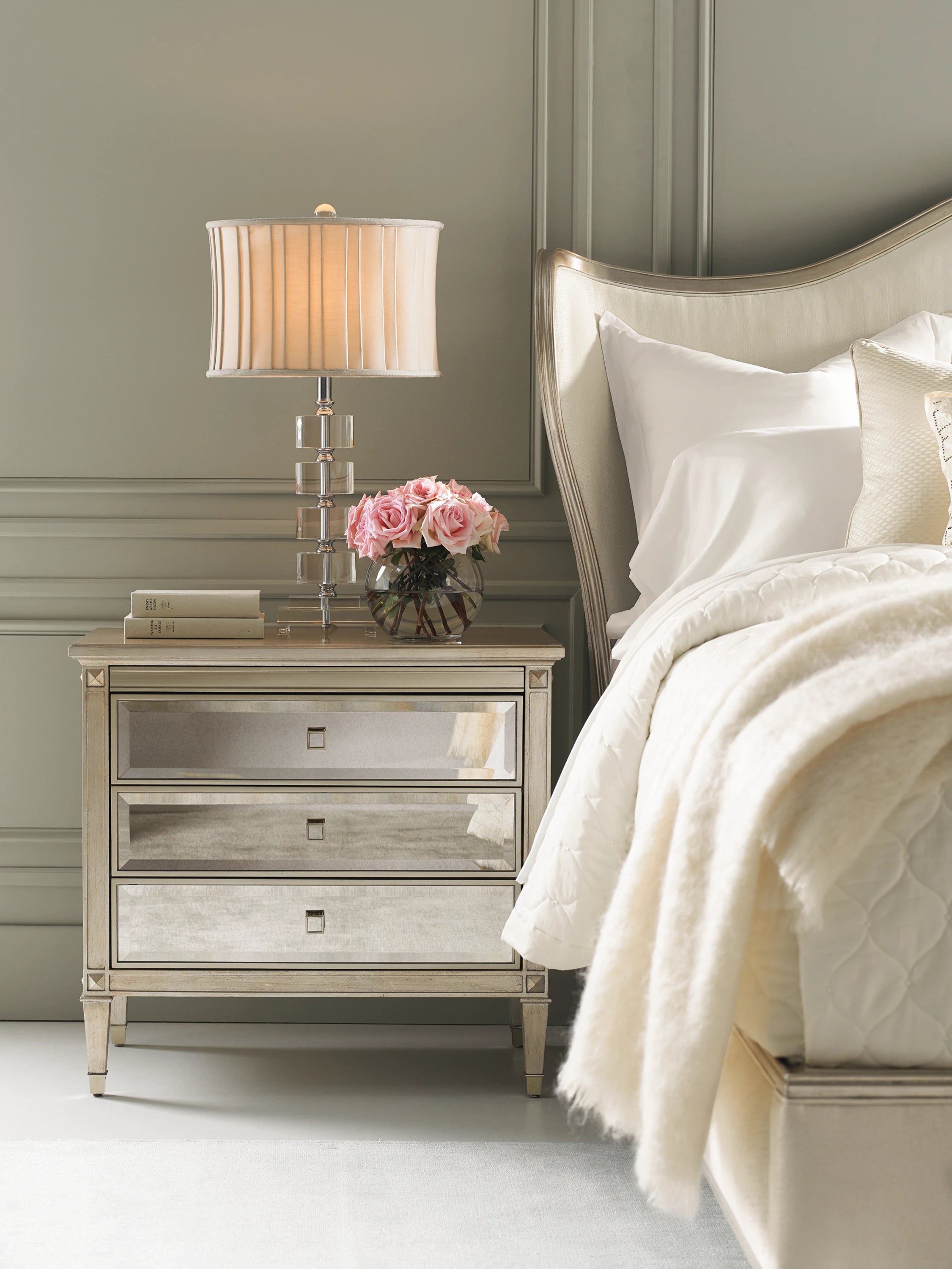 A Classic Beauty in room - angle 3.0