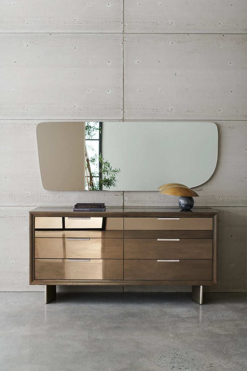 La Moda Dresser