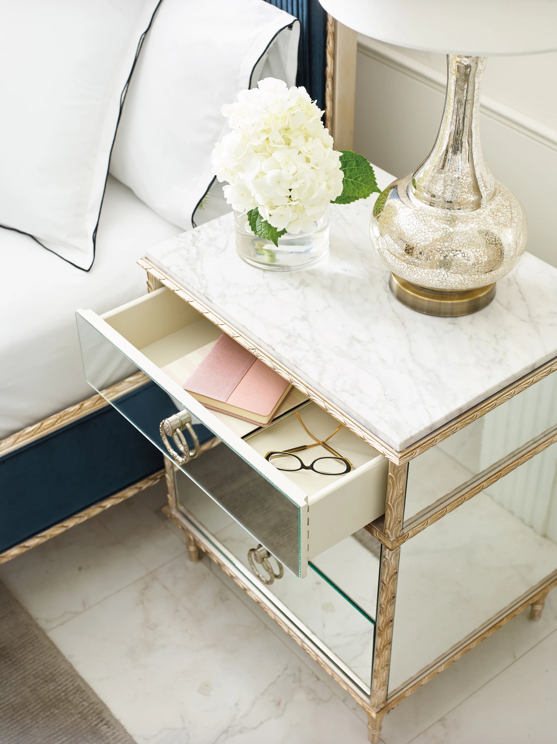 Nightstand - detail 3.0