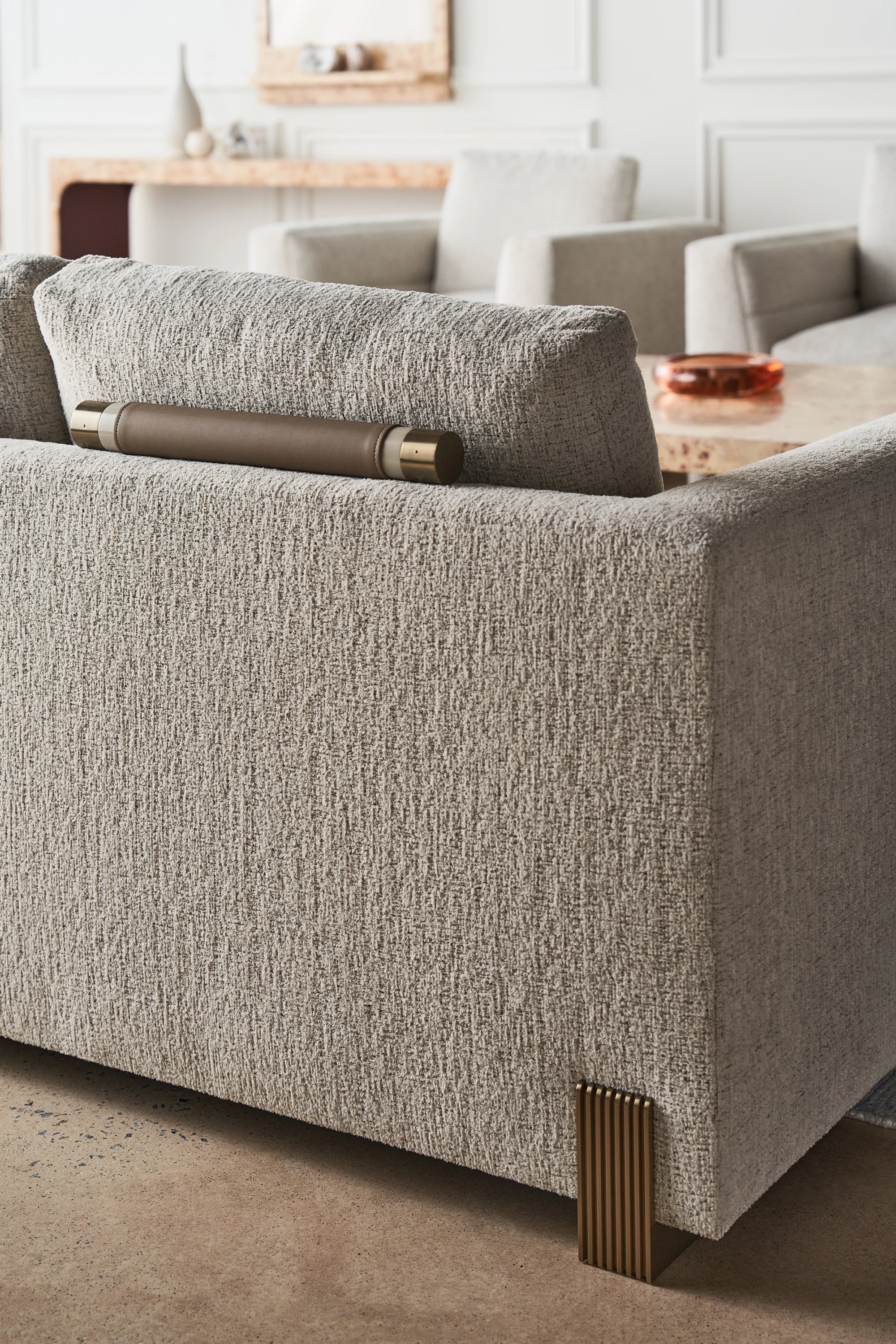 Counter Balance Sofa - detail 2.0